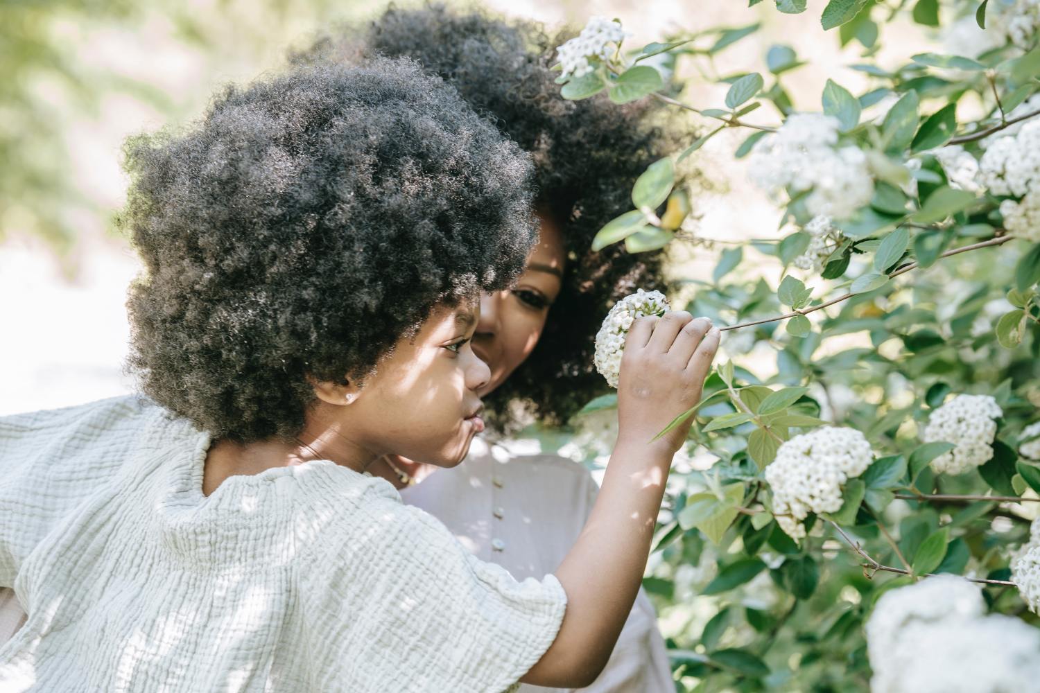 Woman spending time with her daughter after learning what ancillary probate is and how it works.